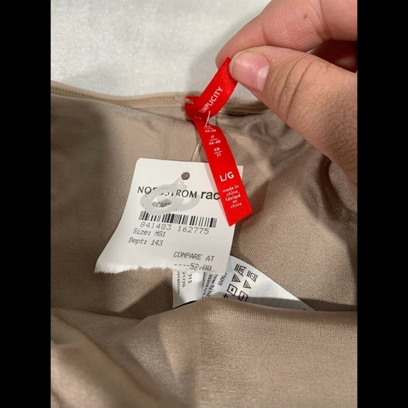 NEW Spanx‎ Slimplicity Mid-Thigh Shaper Sandcastle - Picture 6 of 9